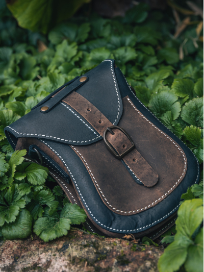 Trollfelsen Gürteltasche Aleidis Schwarz mit Kaffeebraun